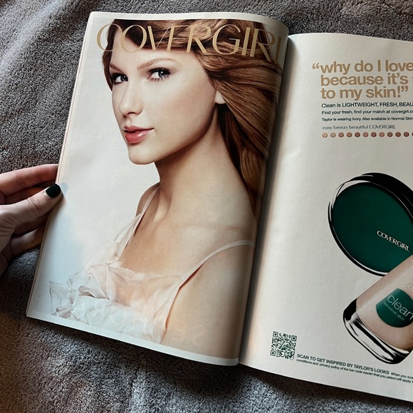 Taylor Swift Glamour November 2012 Cover Story Rare Magazine Photos - Picture 4 of 10